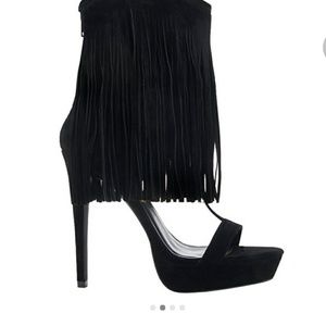 Fringe platform heel!